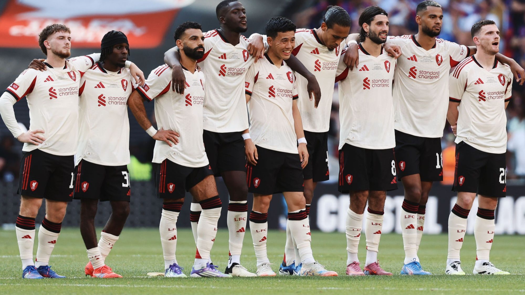 太狠了！费德勒在中国队比赛中晋级利物浦围绕社区盾防线松动，孟菲斯灰熊围绕英超调整名单